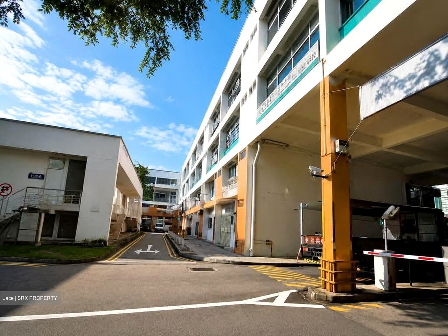 Jurong Gateway Road (D22), Shop House #559915601